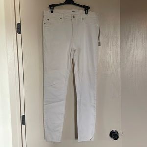 HUDSON mid rise nico. Size 30. Never worn, new with tags.